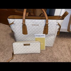 Michael Kors Signature Voyager Tote & Wallet